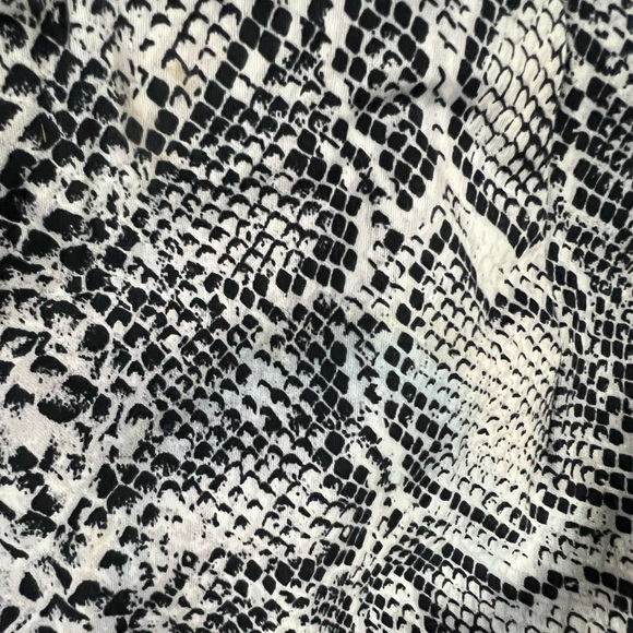 Snake Skin pattern pants. - Picture 6 of 6